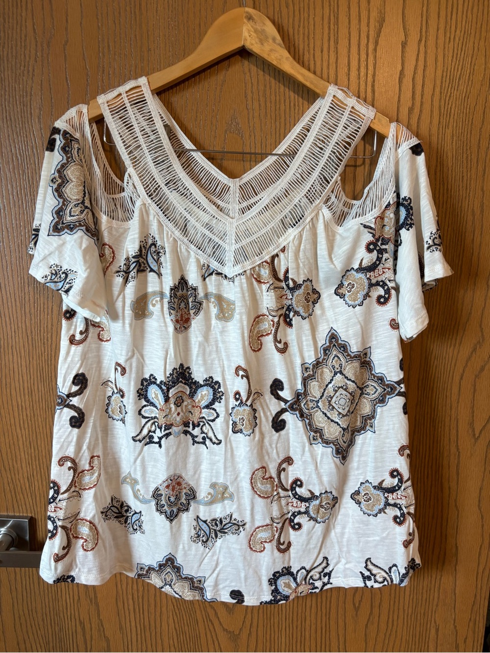 Cato White Paisley Lace-Trim Cold-Shoulder Top